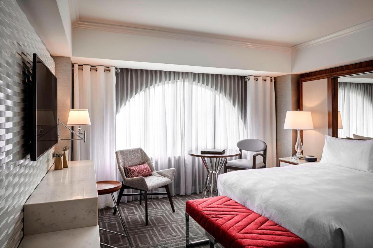King Room Club Lounge Access