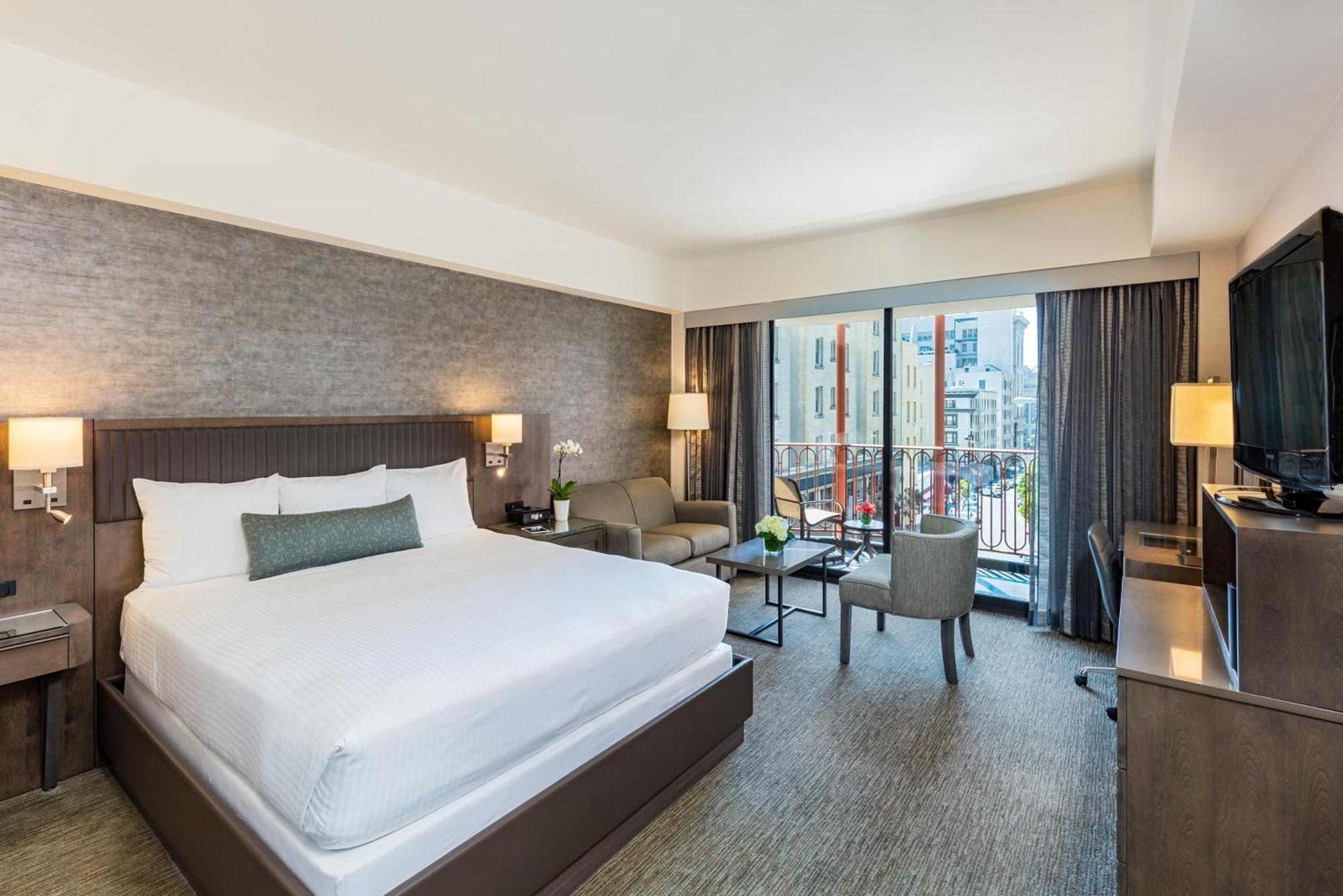 Premier King Room