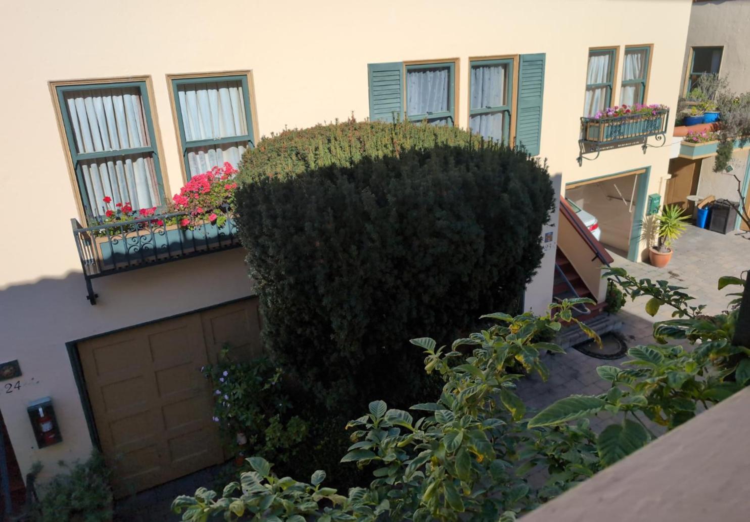 Courtyard Room Two Double Beds No Pets