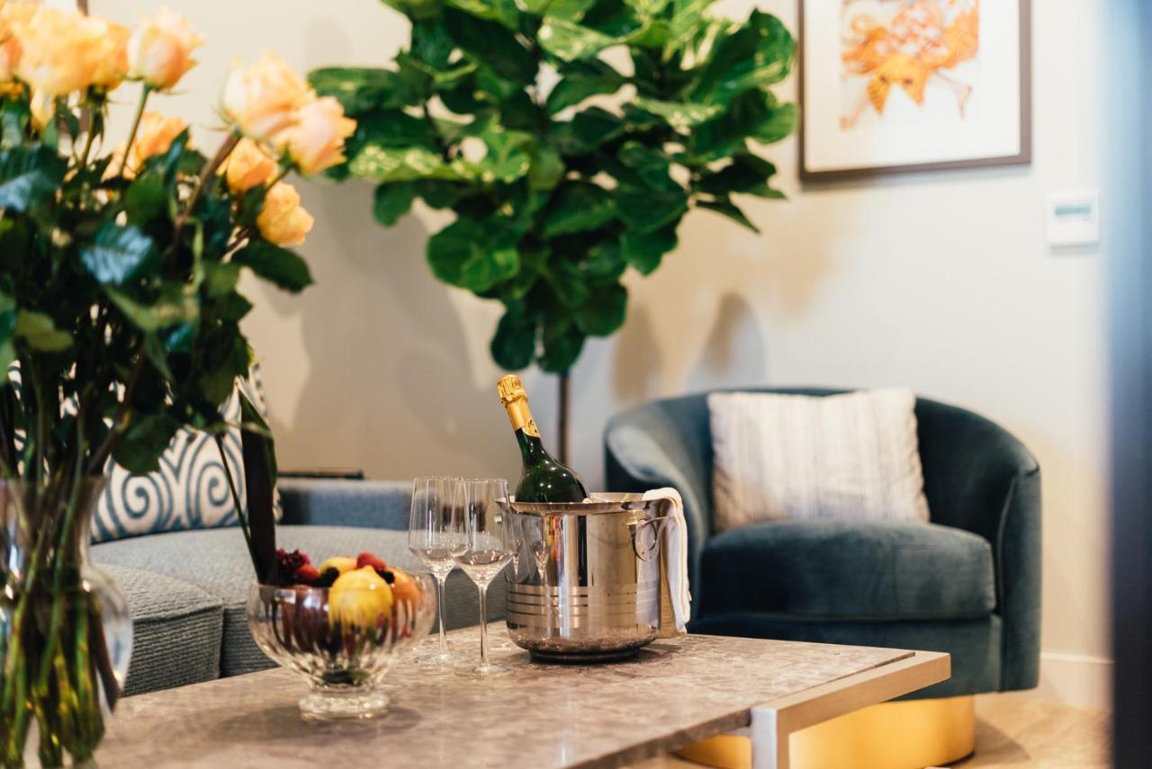 Superior King Suite